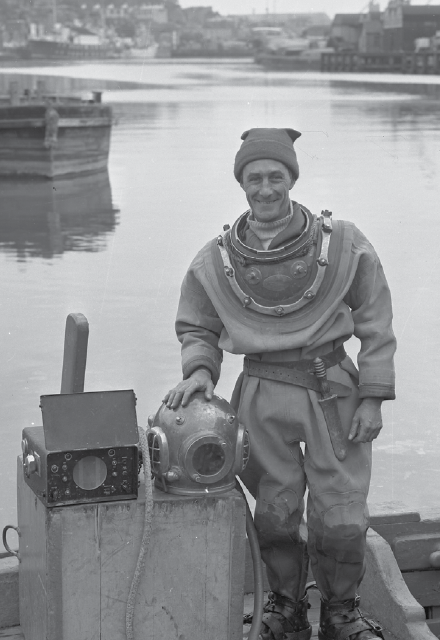 Bristol Diver Bob Broome in his diving gear on Bristol Harbour